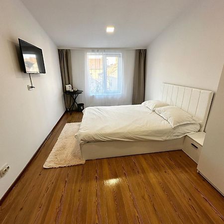 Residence Ultracentral Brasov Luaran gambar